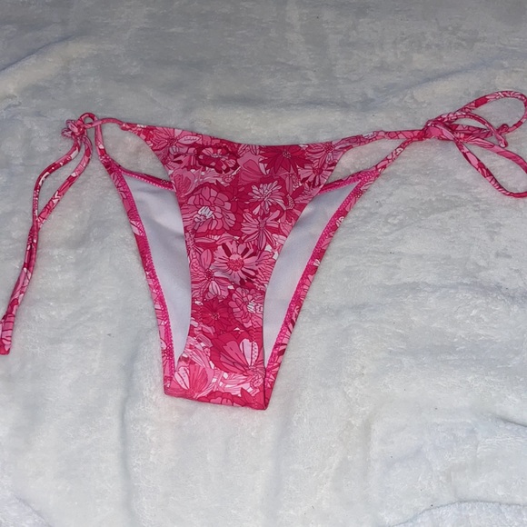 Collection of brand new bikini bottoms! - Picture 6 of 13